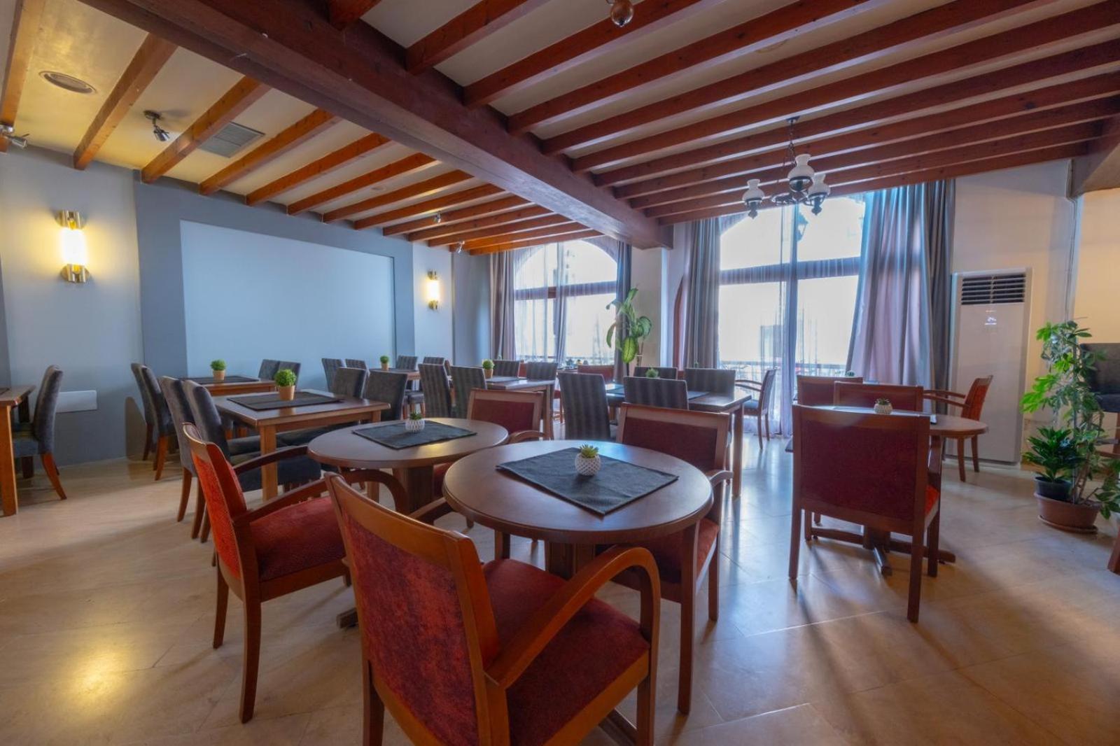 Kyrenia British Harbour Hotel מראה חיצוני תמונה